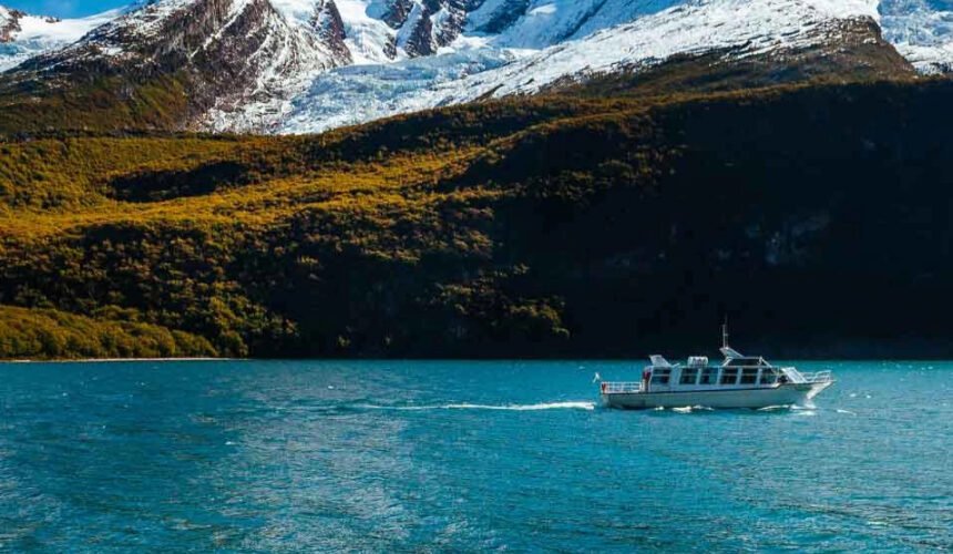 El Chaltén: Navegación Lago del Desierto y Trekking Glaciar Huemul (Desde El Calafate)